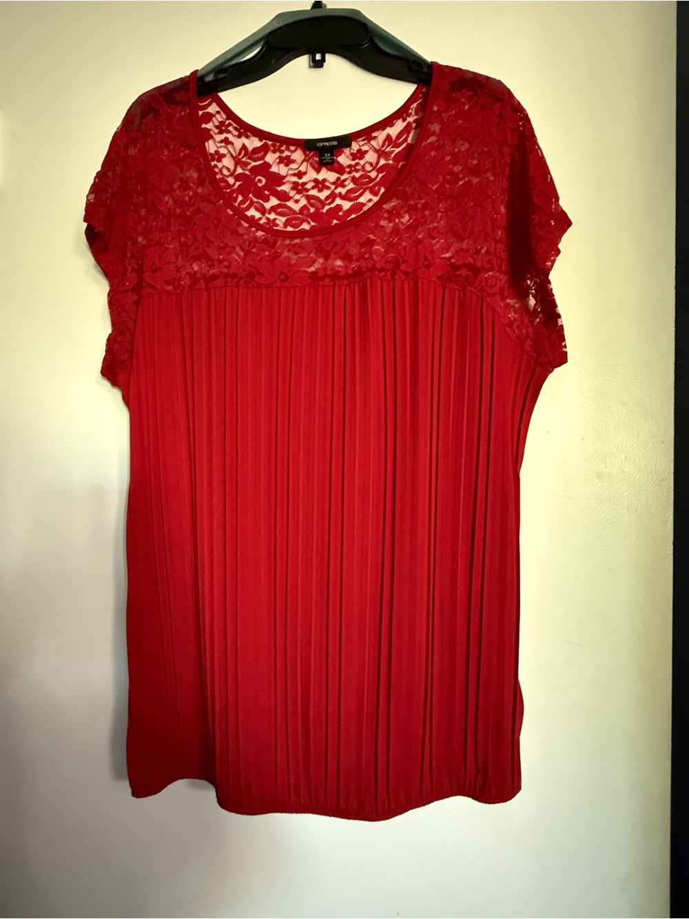 Sz 3X Espresso Red Lace Yoke Pleated Short Sleeve Top